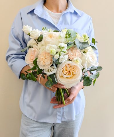 Свадебный букет сборный с пионовидной розой и эустомой 💍