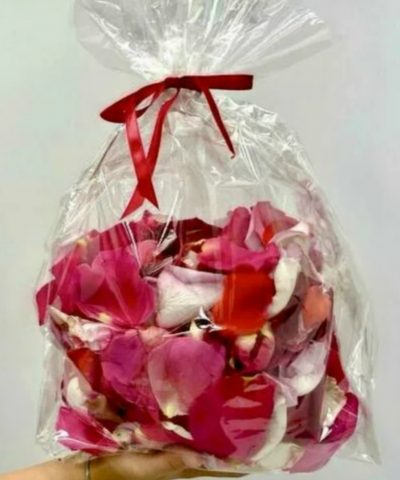 Лепестки роз🌹🌿