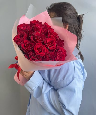 Букет из 15 красных роз 40 см 🌹